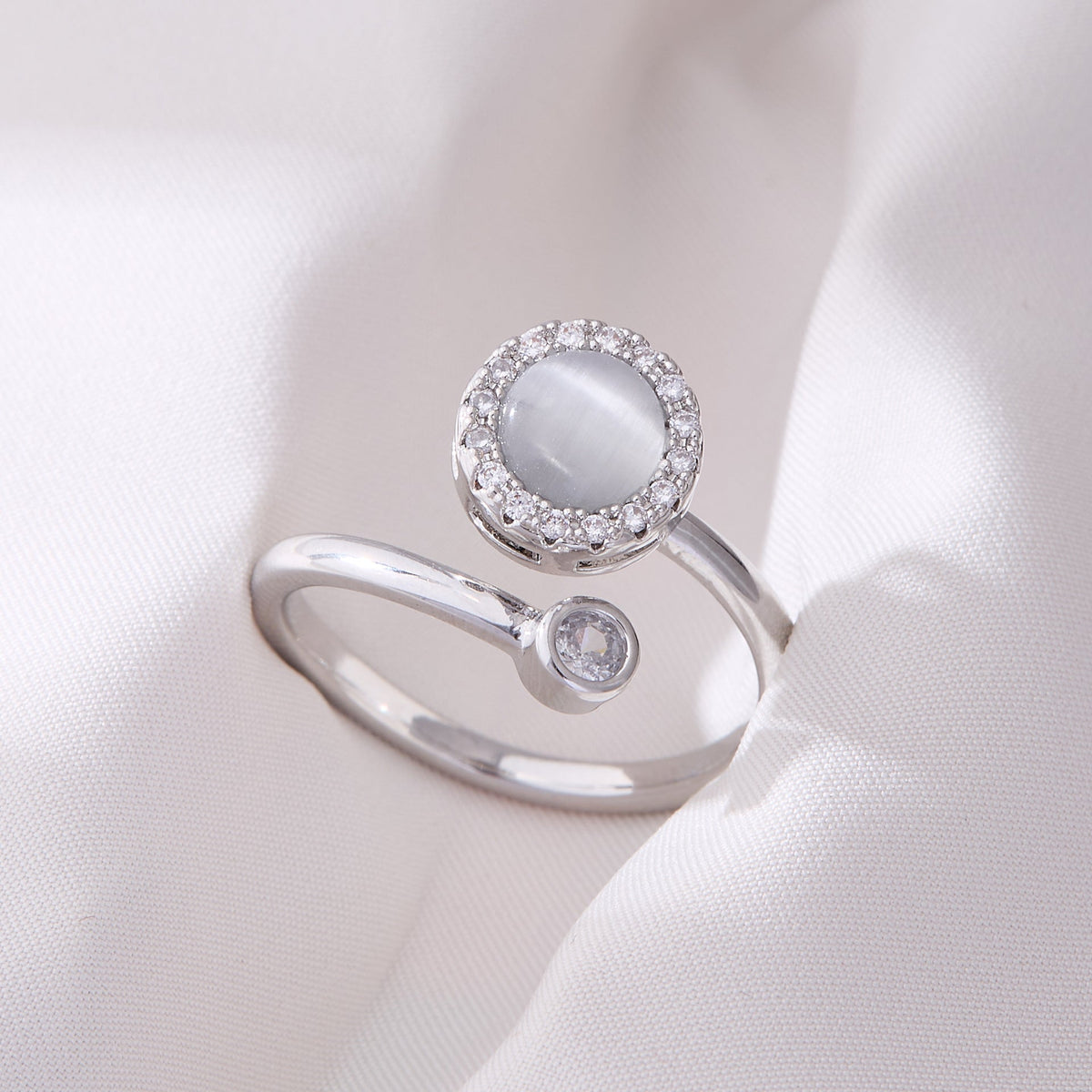 Cat Eye Spinner Ring